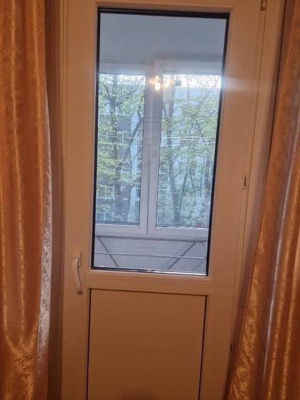 Apartament cu 3 camere decomandat, mobilat în Drumul Taberei