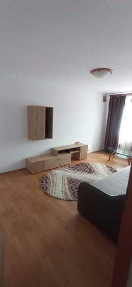 Apartament cu 2 camere decomandat în Dacia
