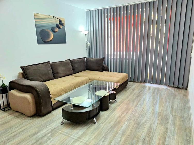 Apartament cu 3 camere semidecomandat în Micro 17