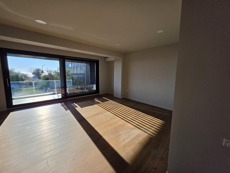 Apartament cu 3 camere decomandat în Pescărie