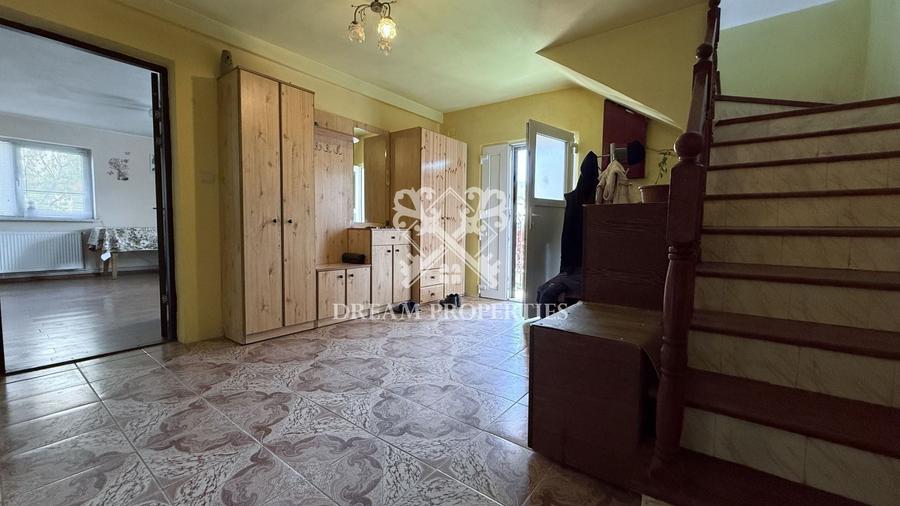 Casă individuală cu 4 camere cu Canalizare în Apahida