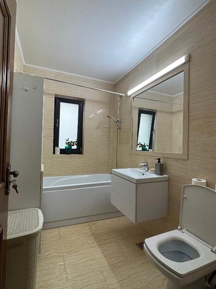 Apartament cu 2 camere decomandat în Valea Adâncă