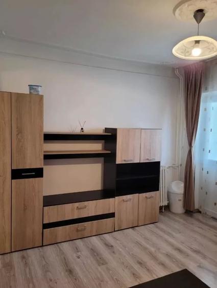 Garsonieră decomandată în Frumoasa