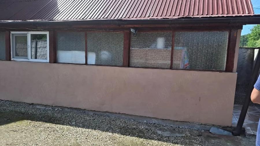 casa cu etaj ?i gradina - 3