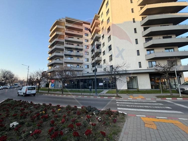 Spațiu comercial, de 270 mp, în Nord