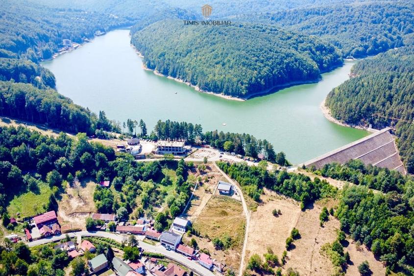Teren Construcții intravilan de 4173 mp, în Văliug