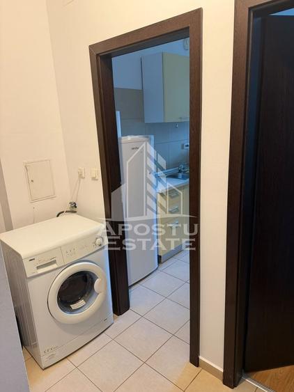 Garsonieră decomandată, mobilată în Fabric