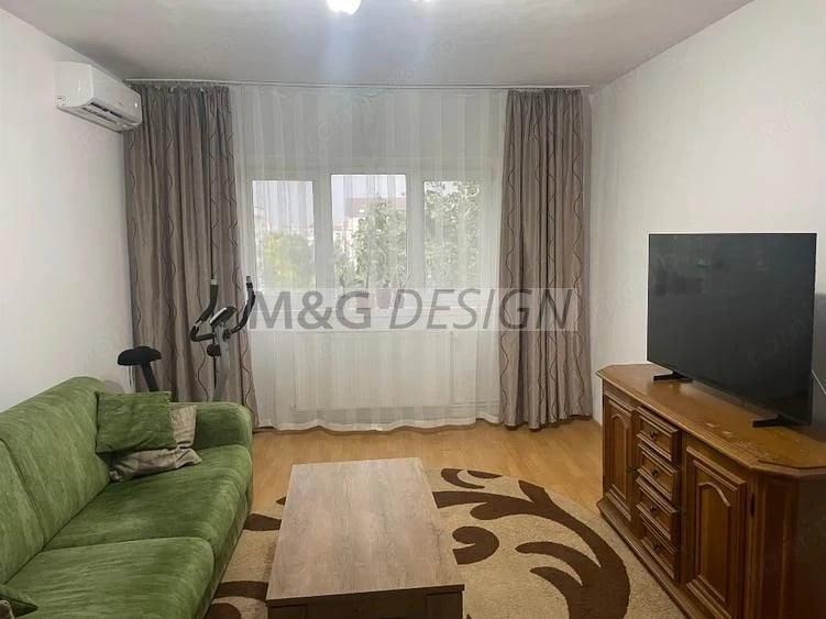 Apartament cu 3 camere decomandat în Girocului