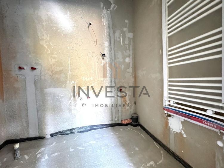 Apartament cu 3 camere semidecomandat în Florești
