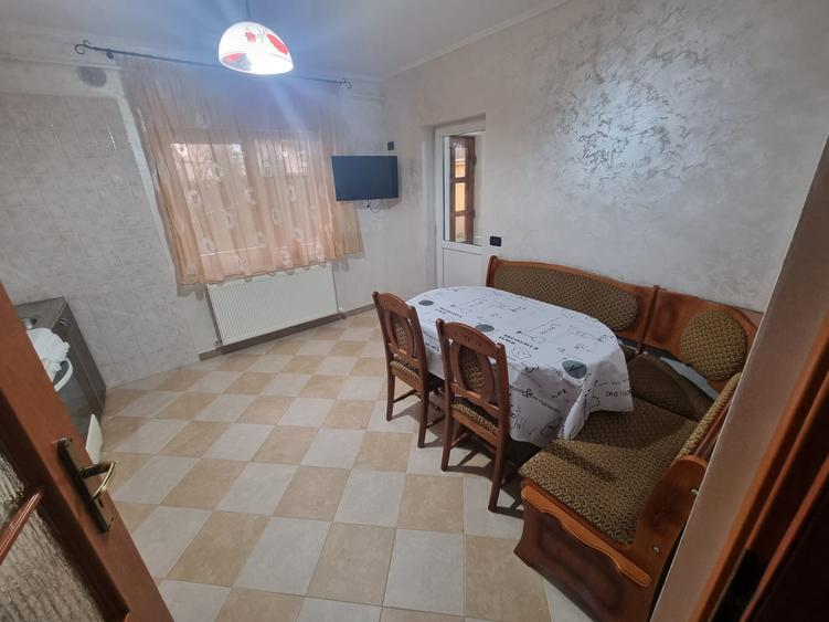 Duplex cu 3 camere cu Canalizare în Nicolina