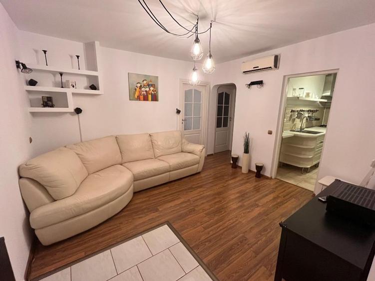 Apartament cu 2 camere decomandat în Tineretului — fotografia 2