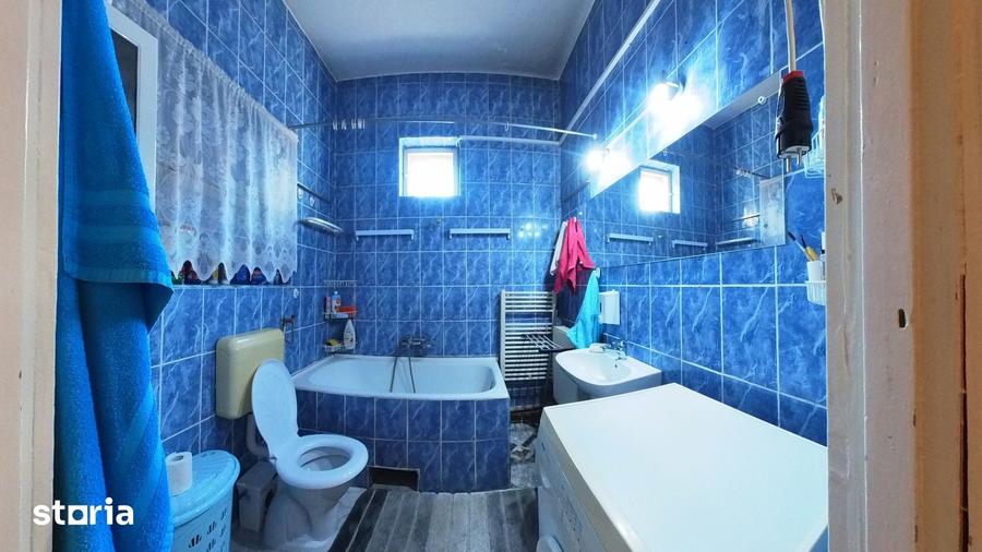 Casă cu 5 camere decomandat cu Teren 630 Mp în Bartolomeu