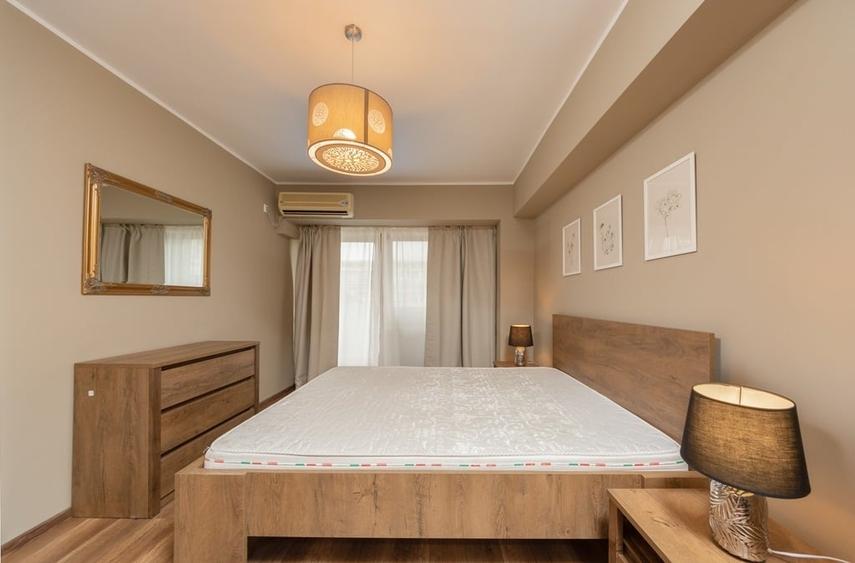 Apartament cu 3 camere decomandat, mobilat în Unirii