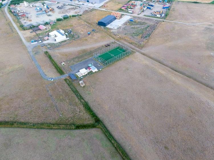 Teren de 5137 mp, în Săcălaz