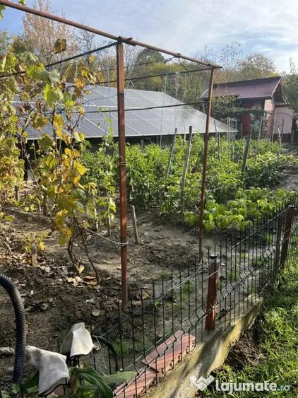 Casă cu 4 camere cu Teren 692 Mp în Vlădesti