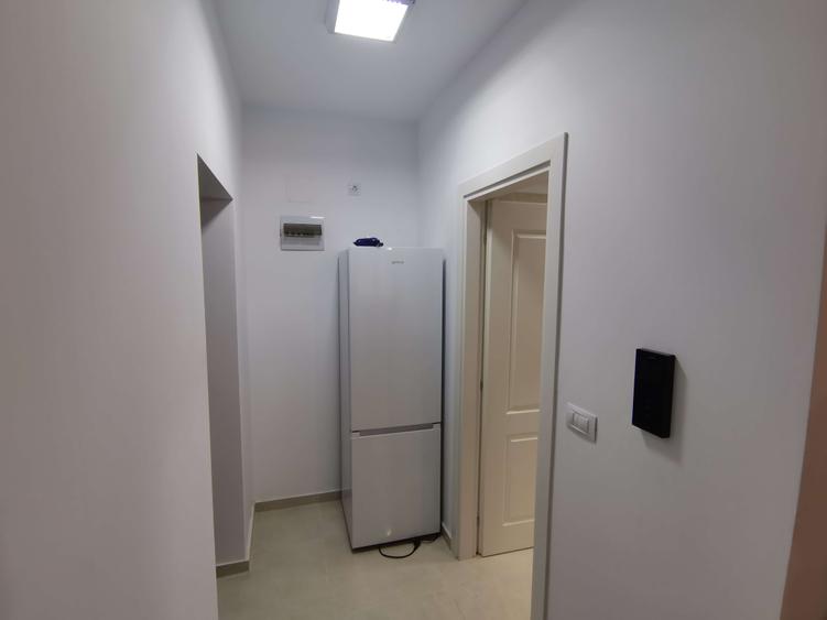 Apartament cu 2 camere semidecomandat, mobilat în Bucium
