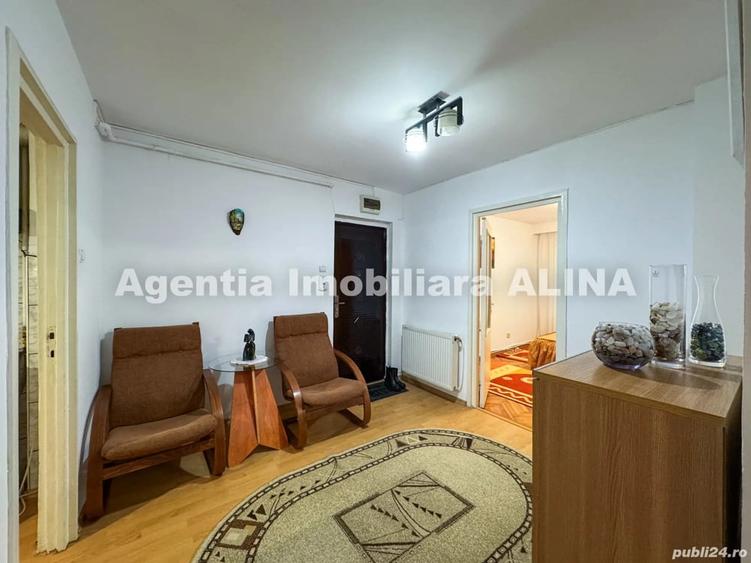 Apartament cu 3 camere decomandat în Progresul
