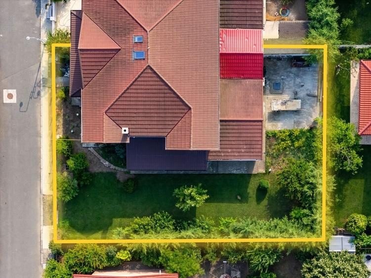 Duplex cu 5 camere cu Canalizare în Cumpăna