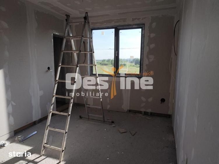 Casă cu 4 camere cu Teren 500 Mp în Scorțeni