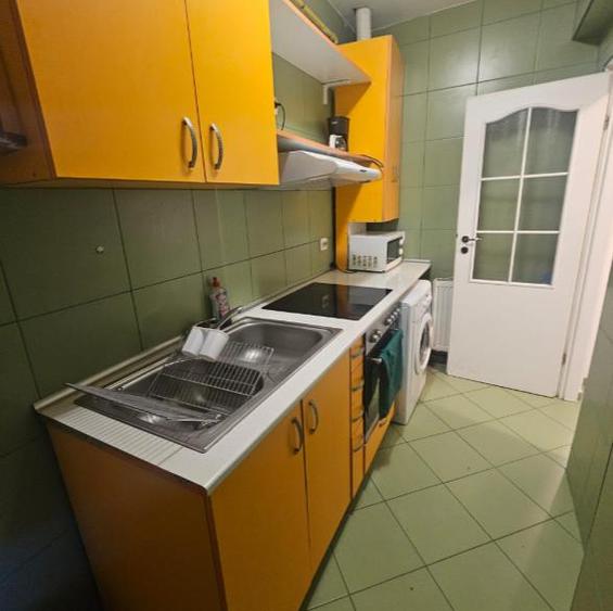 Garsonieră decomandată în Răcădău