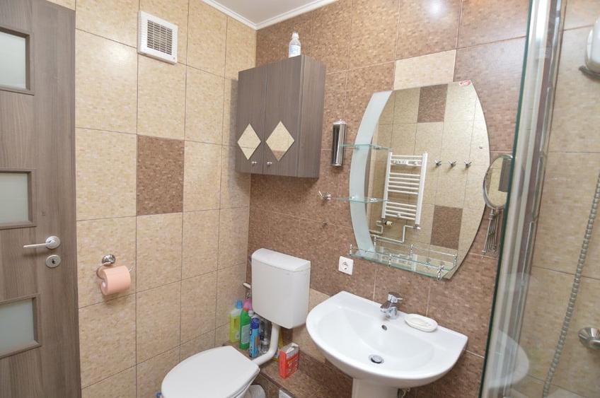Apartament cu 2 camere semidecomandat în Moșilor