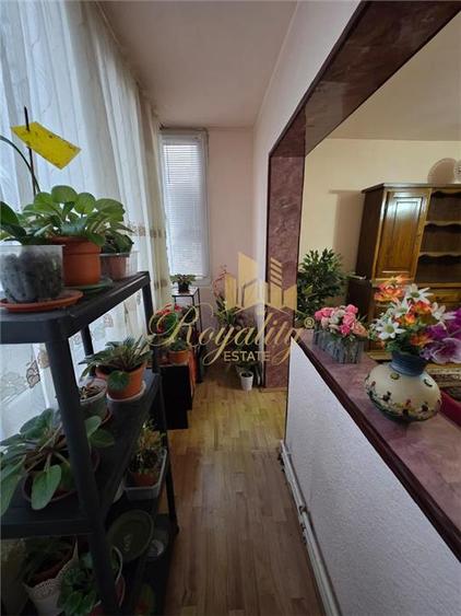 Apartament cu 3 camere decomandat, mobilat în Dorobanților