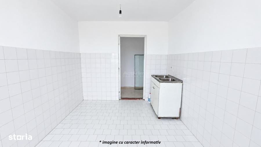 Spațiu comercial, de 90 mp, în Măcești