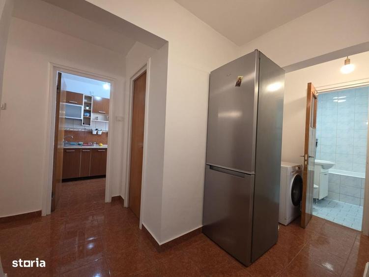 Apartament cu 3 camere în Drumul Taberei