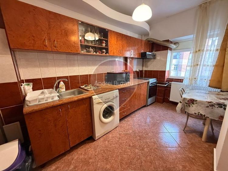 3 decomandate de închiriat etaj 2 Gara Craiova
