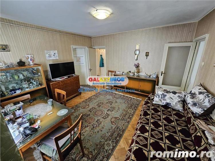 Apartament 3 camere Ion Mihalache 333 Bloc 17 - 3