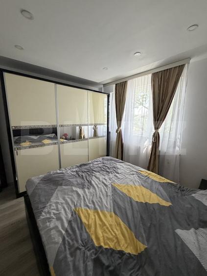 Apartament cu 3 camere decomandat, mobilat în Piața Centrală