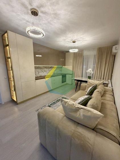 Apartament cu 3 camere, mobilat în Nord-Est