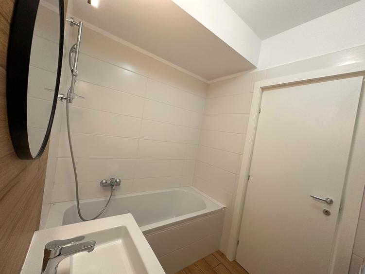 Apartament cu 2 camere decomandat în Drumul Taberei