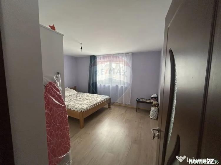 Casă cu 5 camere cu Teren 1300 Mp în Satulung
