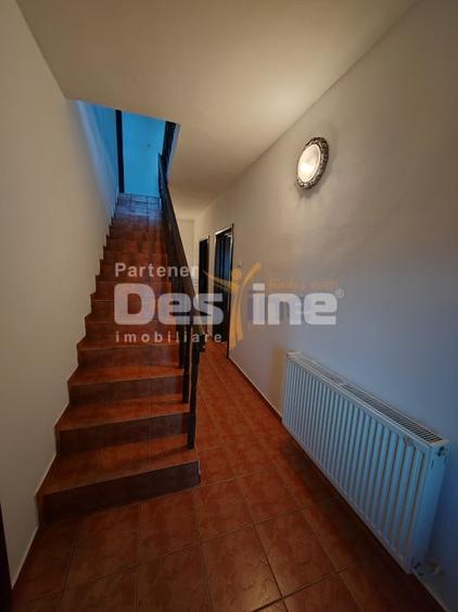 Casă individuală cu 4 camere cu Canalizare în Bucium