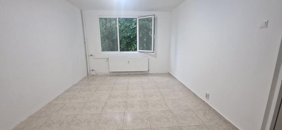 Apartament cu 2 camere decomandat în Drumul Taberei