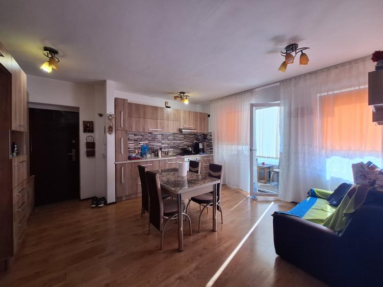 Apartament cu 2 camere decomandat, mobilat în Florești