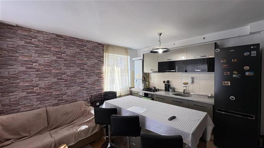 Apartament cu 2 camere circular, mobilat în Florești