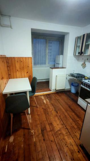 Apartament cu 2 camere semidecomandat în Exterior Vest