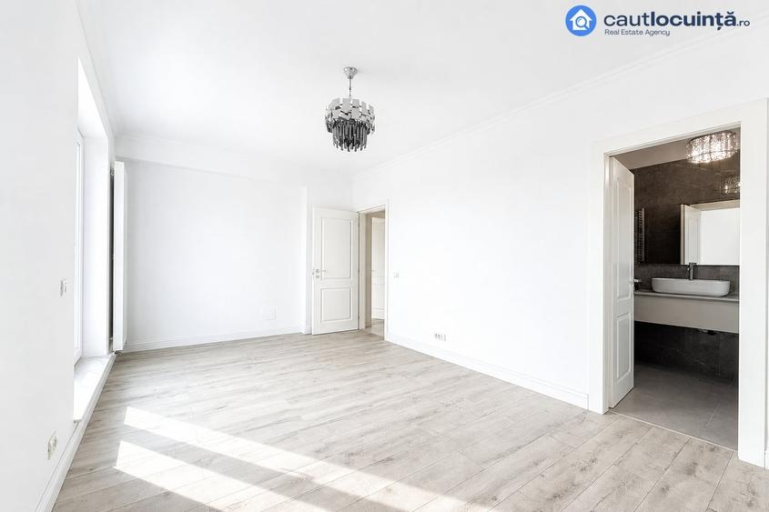 Apartament cu 3 camere decomandat în Obor