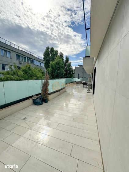 Apartament cu 3 camere decomandat în 1 Mai