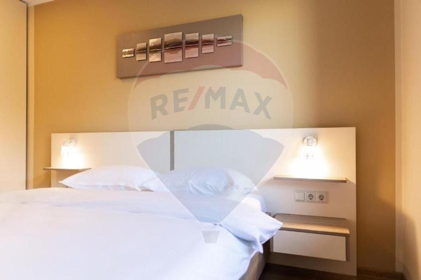 Apartament cu 2 camere semidecomandat, mobilat în Ultracentral