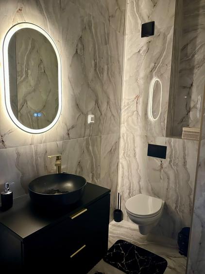 Apartament cu 2 camere semidecomandat, mobilat în Florești