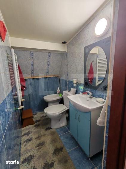 Apartament cu 5 camere în Decebal