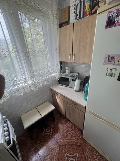 Garsonieră decomandată în Dobroești