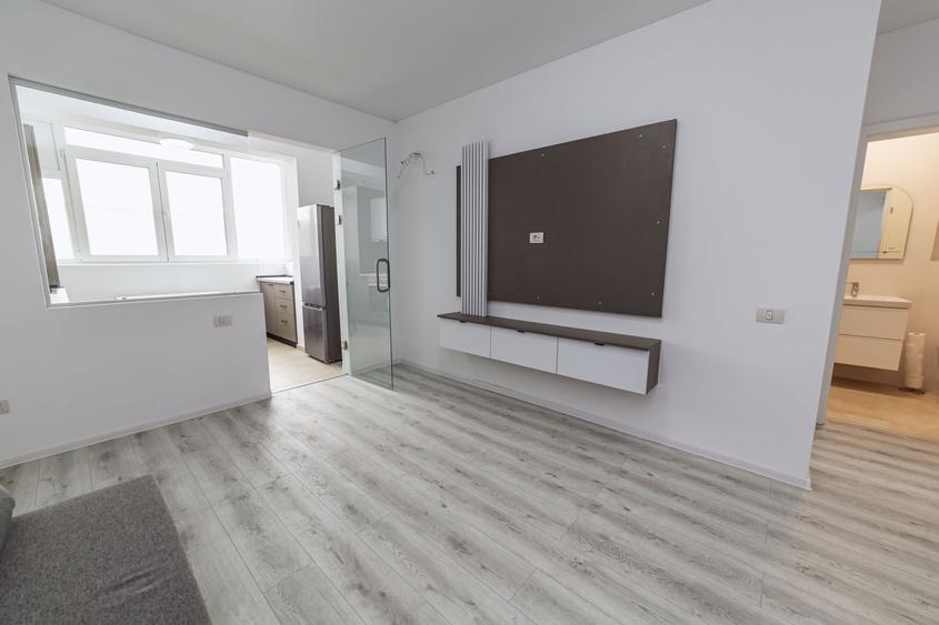 Apartament cu 2 camere semidecomandat, mobilat în Sălaj