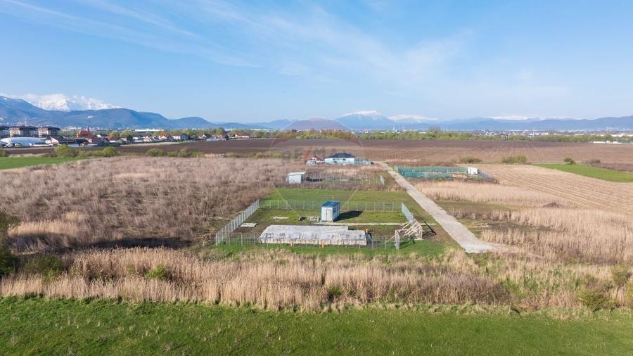 Teren intravilan de 668 mp, în Sânpetru