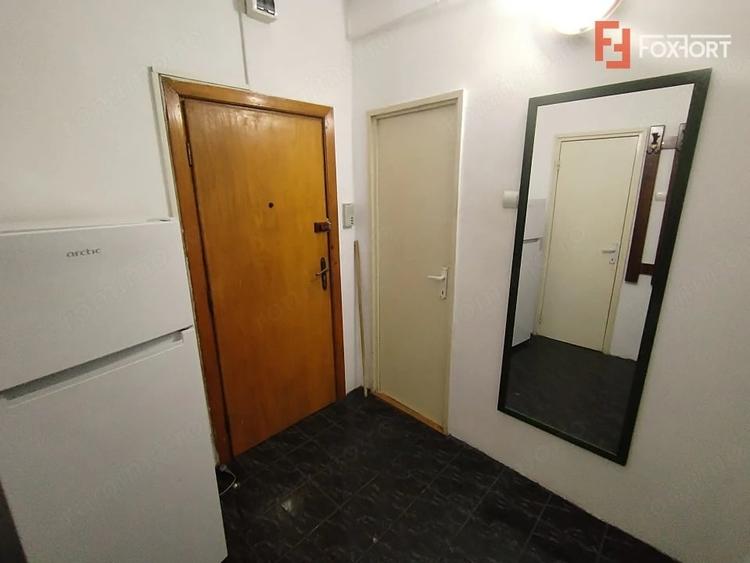Apartament cu 2 camere semidecomandat în Complex Studențesc