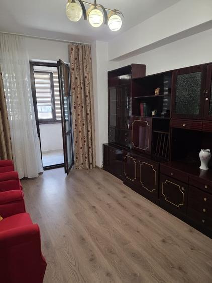 Apartament cu 2 camere, mobilat în Bucium