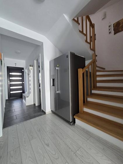 Casă cu 4 camere cu Teren 109 Mp în Berceni